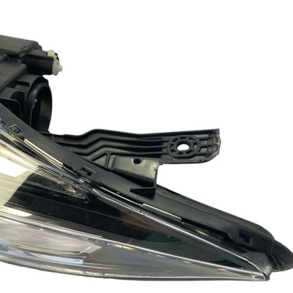 Farol Onix 2017 a 2020 Máscara Negra Friso Preto Esquerdo Motorista