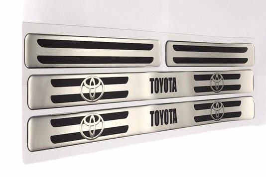 Kit Soleira de Porta Universal Toyota Protetora Resinada Prata DVS