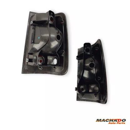Lanterna Traseira Amarok 2014 a 2022 Fundo Escuro Com Neblina Esquerda Motorista Modelo Arteb FITAM