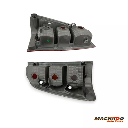 Lanterna Traseira Hilux Pick up 2005 a 2011 Tricolor Lado Direito Passageiro - FITAM