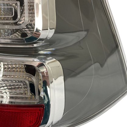 Lanterna Traseira Sandero Stepway 2012 a 2014  Borda Cinza Direita Caroneiro DEPO
